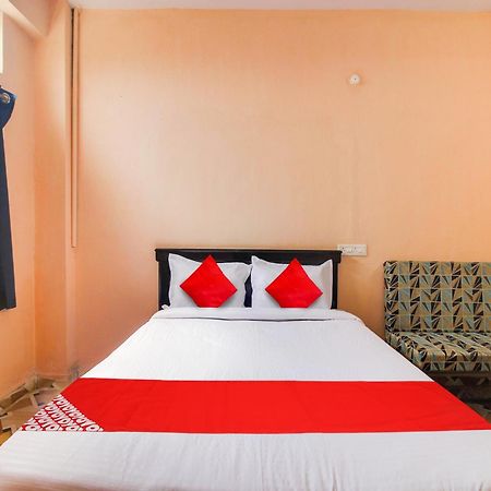 Hotel O R.J.International Pedda Ambarpet Extérieur photo