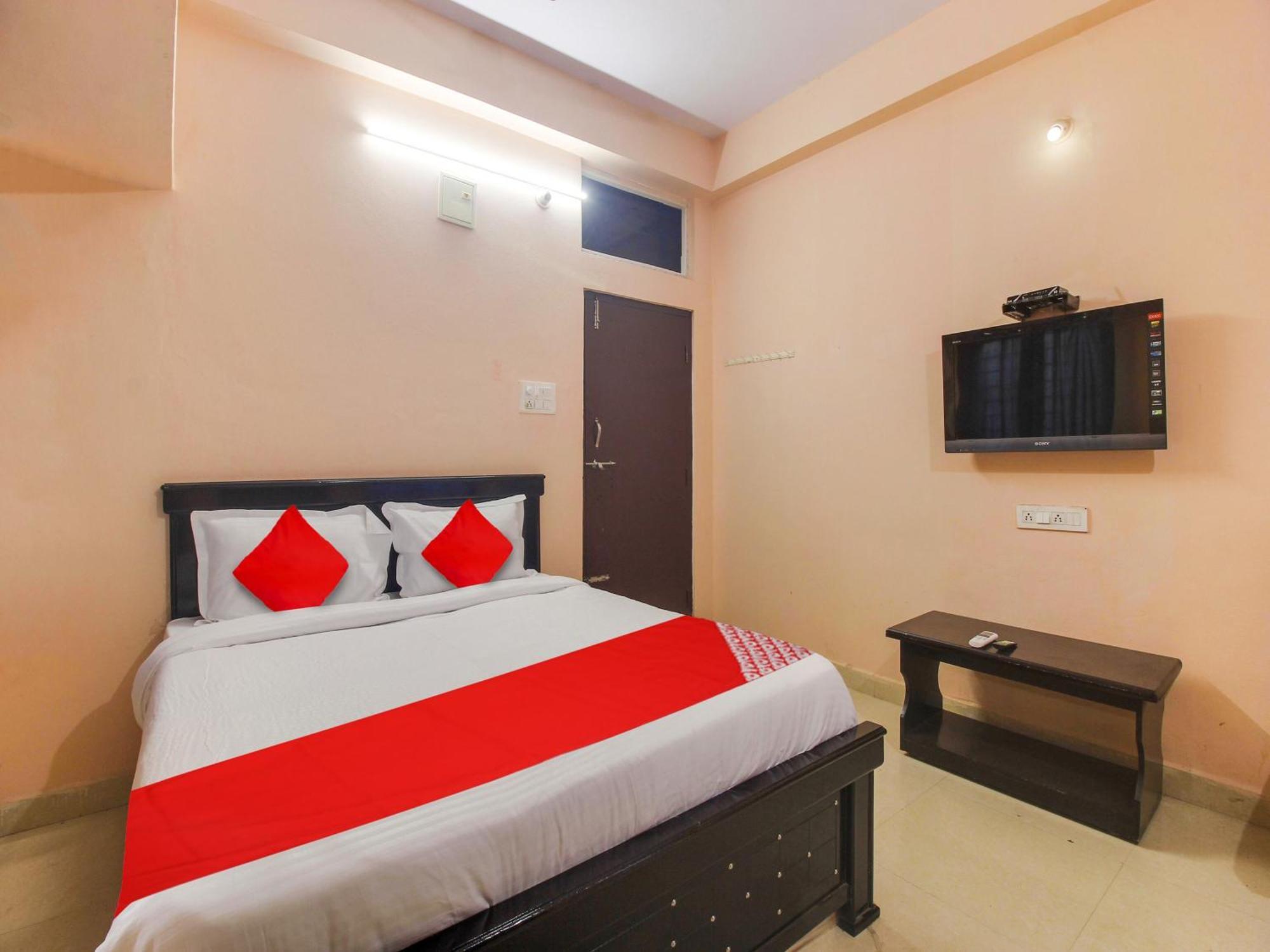 Hotel O R.J.International Pedda Ambarpet Extérieur photo