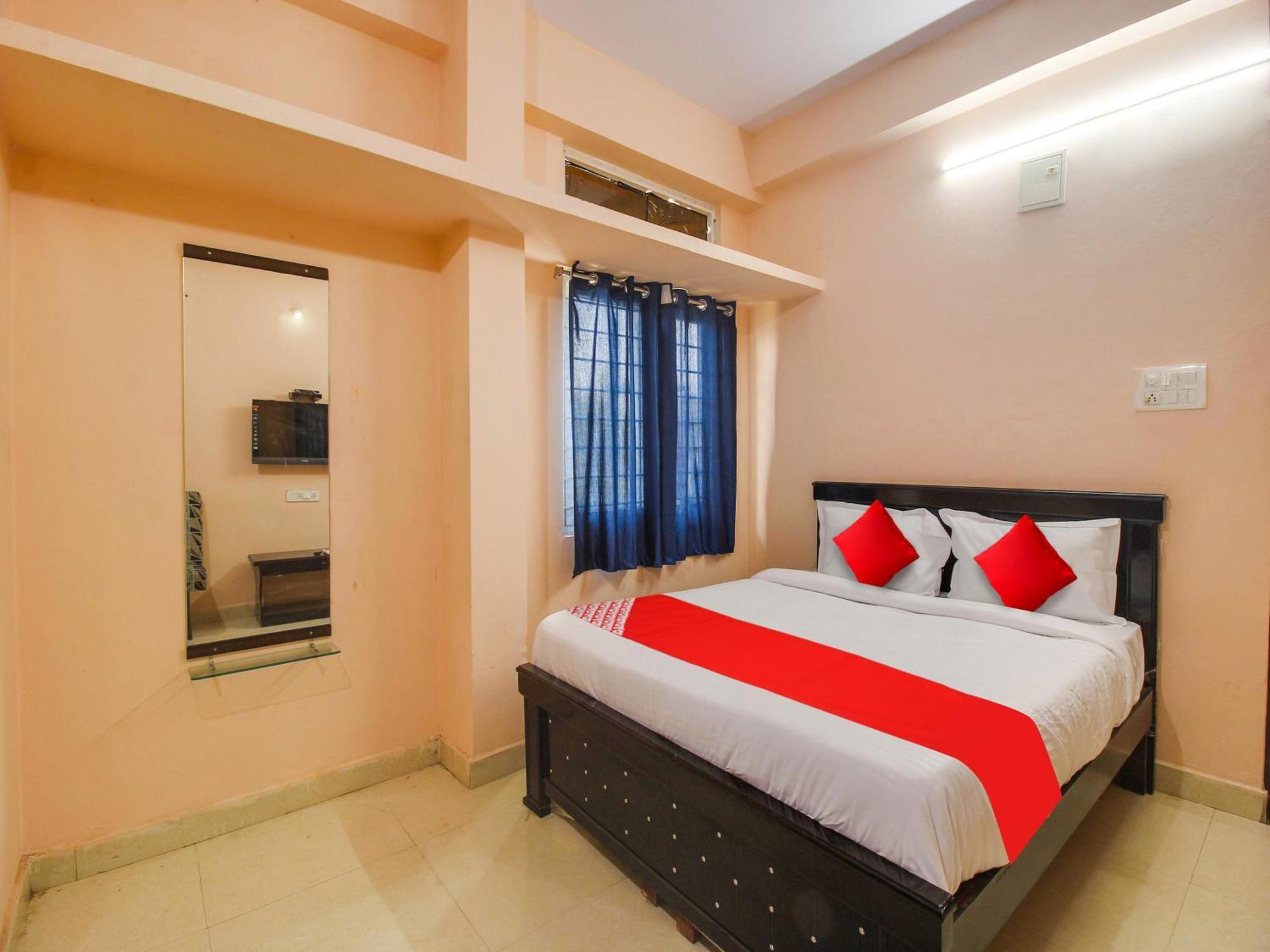 Hotel O R.J.International Pedda Ambarpet Extérieur photo