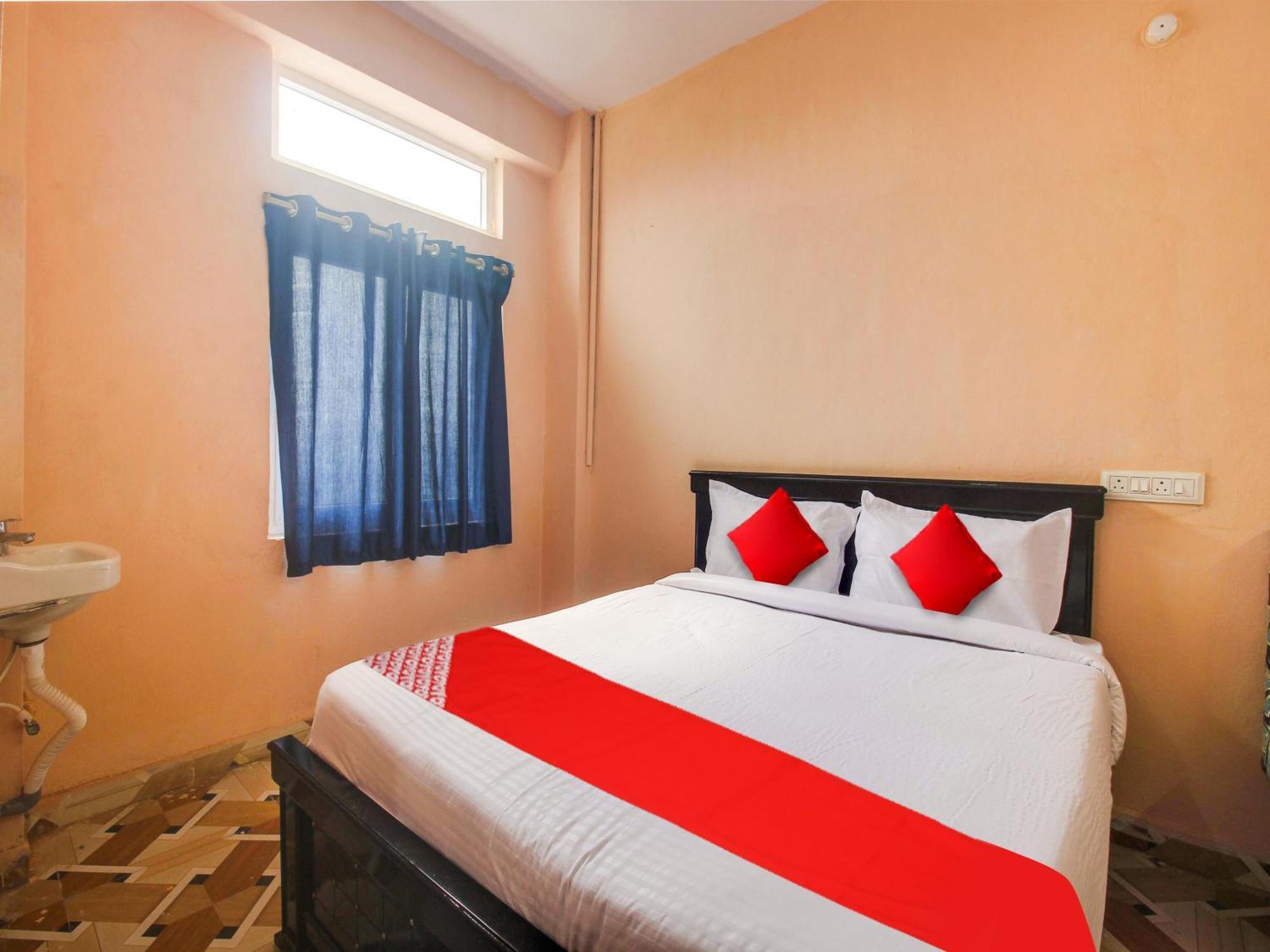Hotel O R.J.International Pedda Ambarpet Extérieur photo