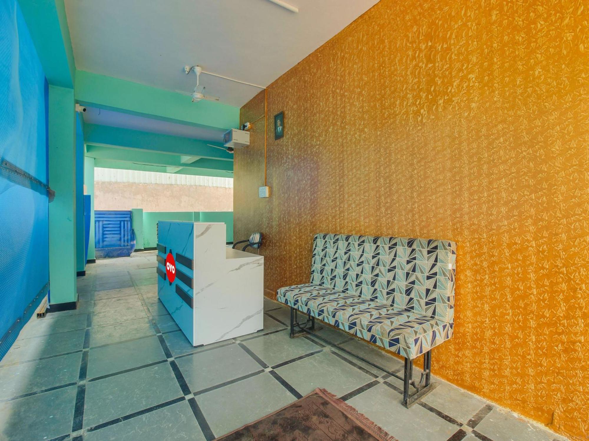 Hotel O R.J.International Pedda Ambarpet Extérieur photo