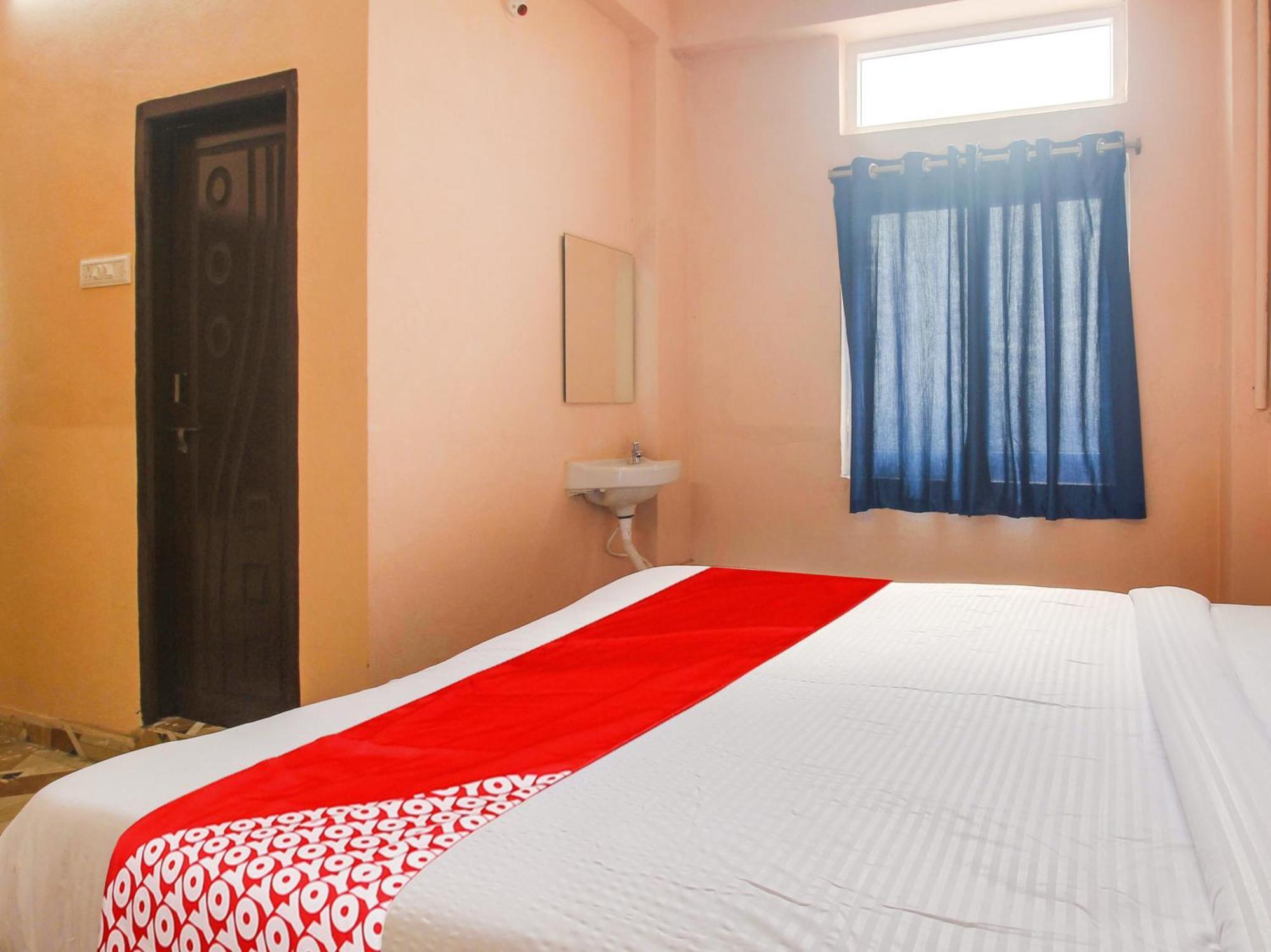Hotel O R.J.International Pedda Ambarpet Extérieur photo