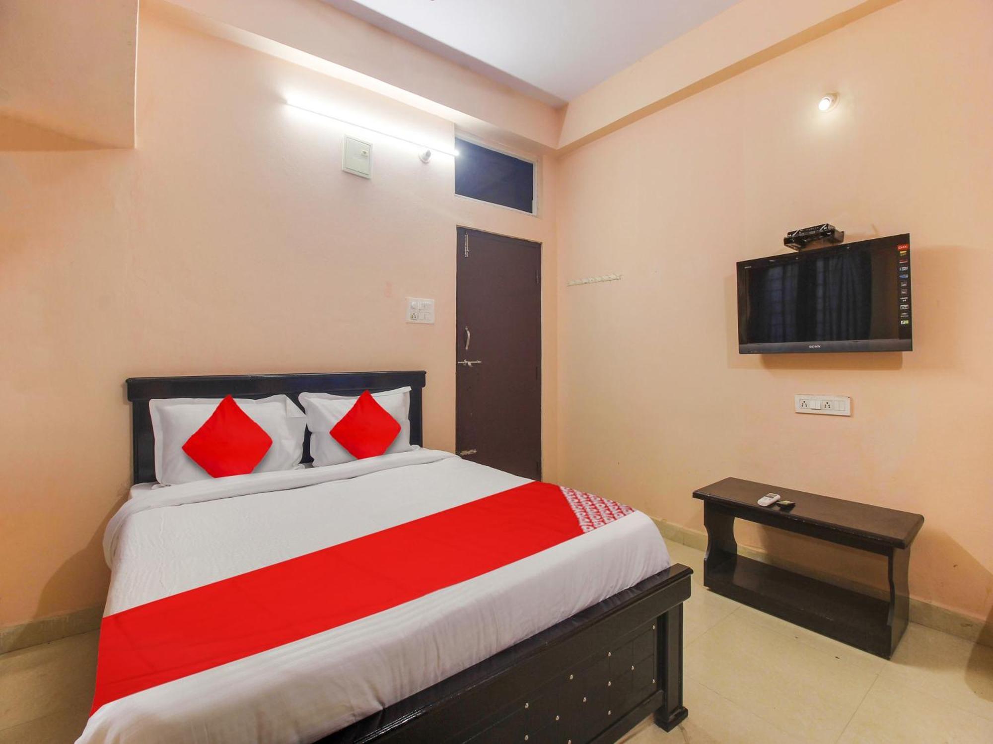 Hotel O R.J.International Pedda Ambarpet Extérieur photo