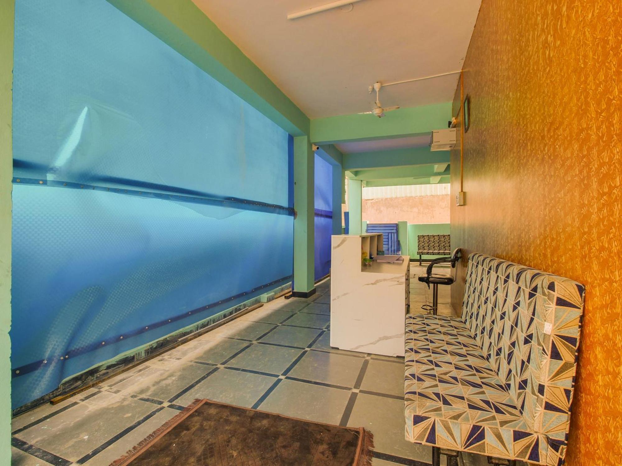 Hotel O R.J.International Pedda Ambarpet Extérieur photo